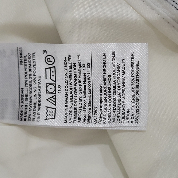 Banana Republic Pinstripe Shorts Size 2 - Picture 4 of 7